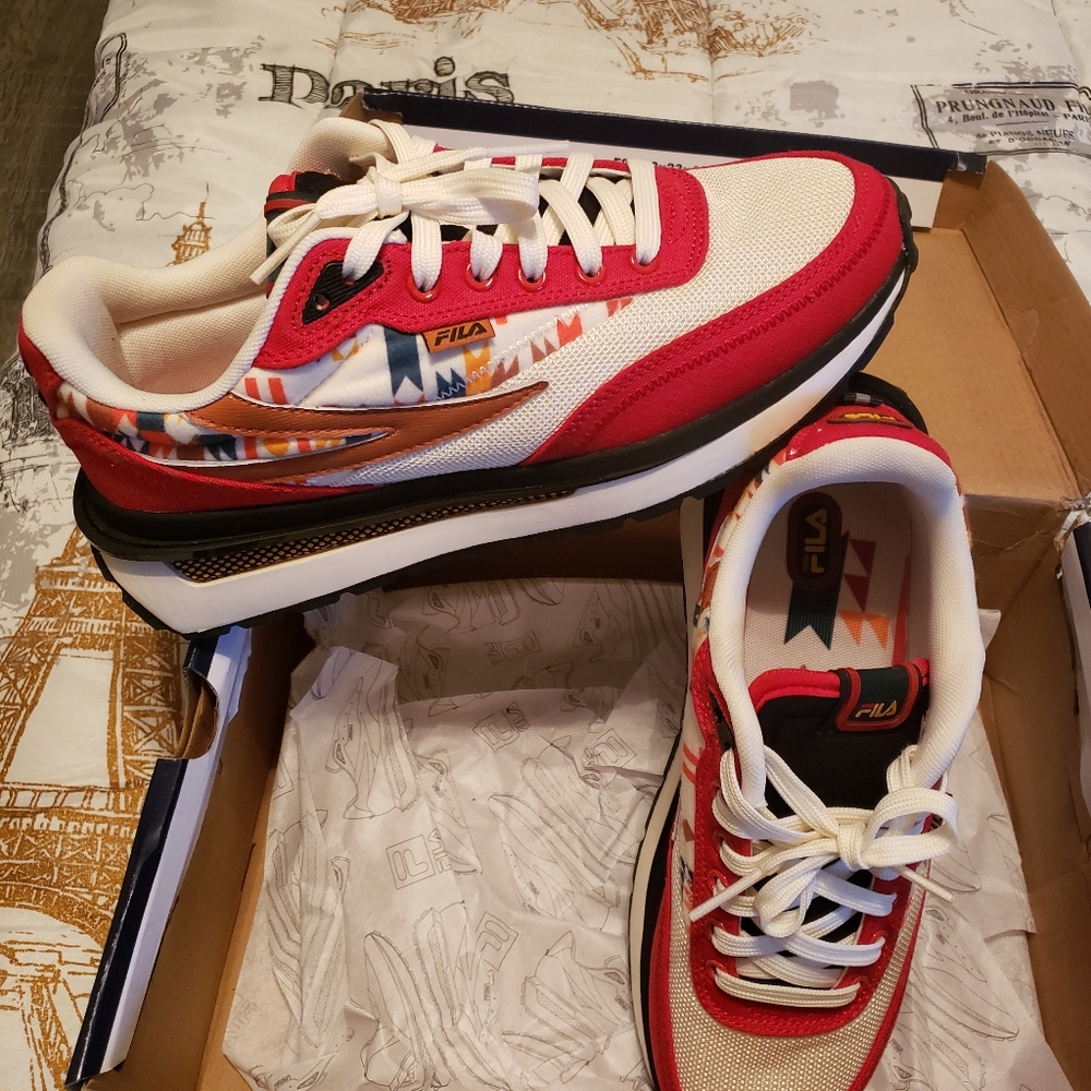 Boys Fila Renno sneakers size 7. - Picture 4 of 6